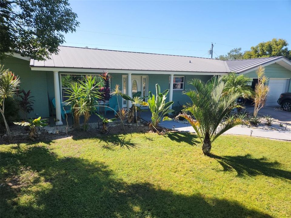 For Sale: $599,000 (3 beds, 2 baths, 2148 Square Feet)