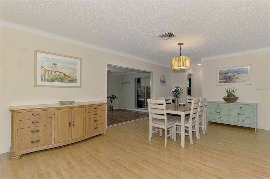 For Sale: $599,000 (3 beds, 2 baths, 2148 Square Feet)