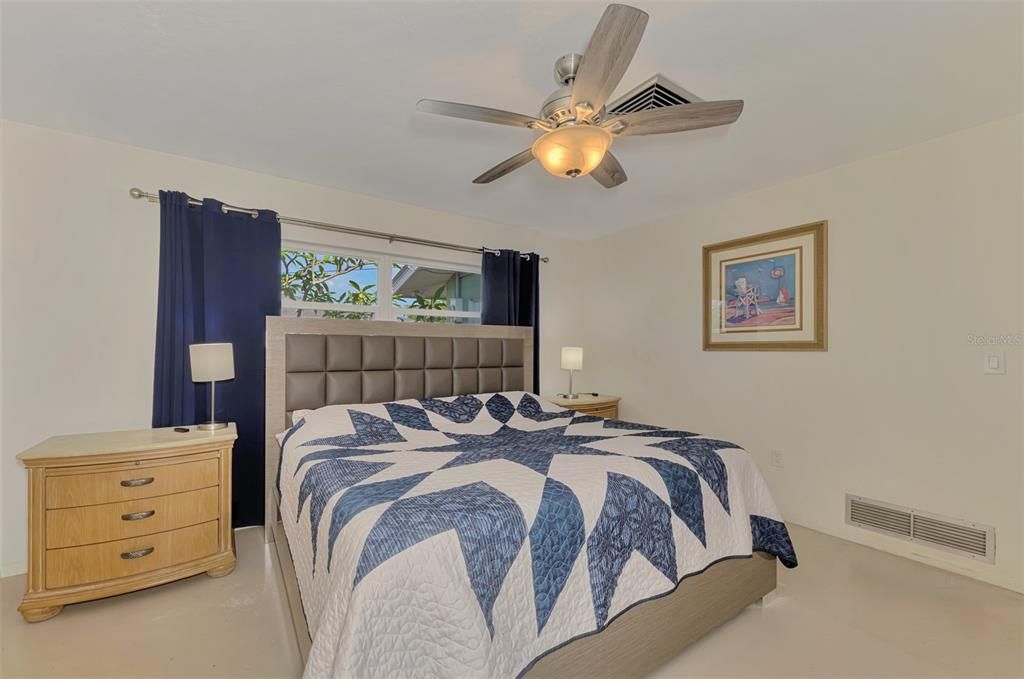 For Sale: $599,000 (3 beds, 2 baths, 2148 Square Feet)