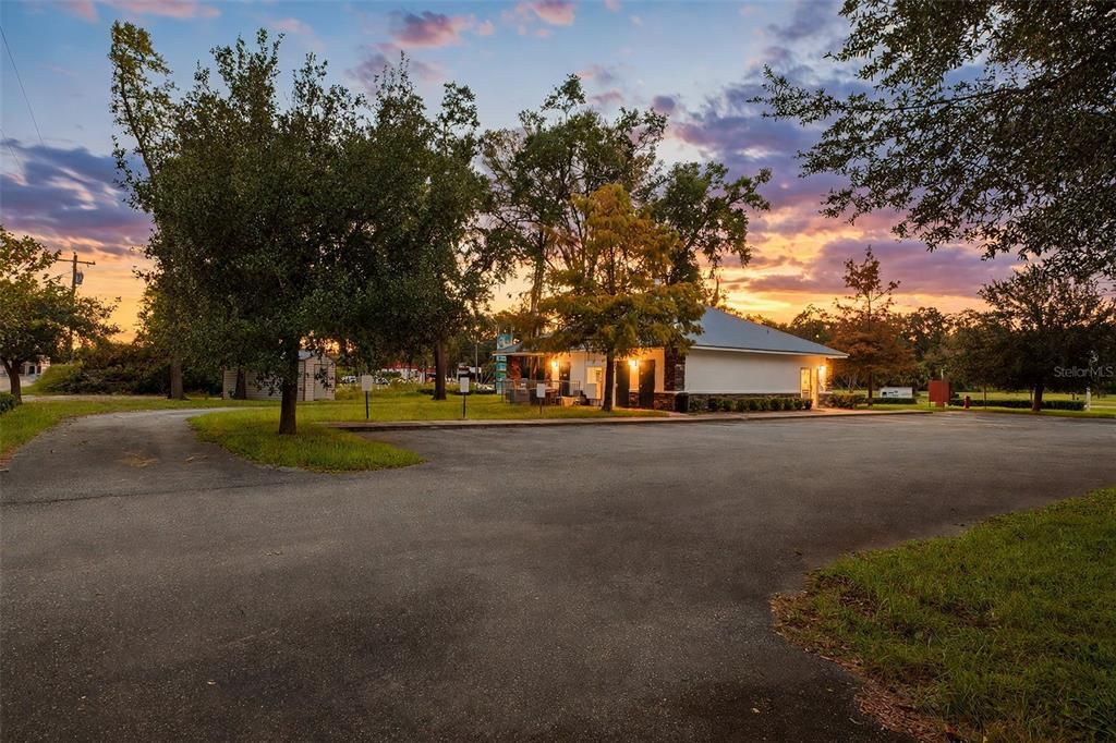 For Sale: $799,000 (0 beds, 0 baths, 1280 Square Feet)