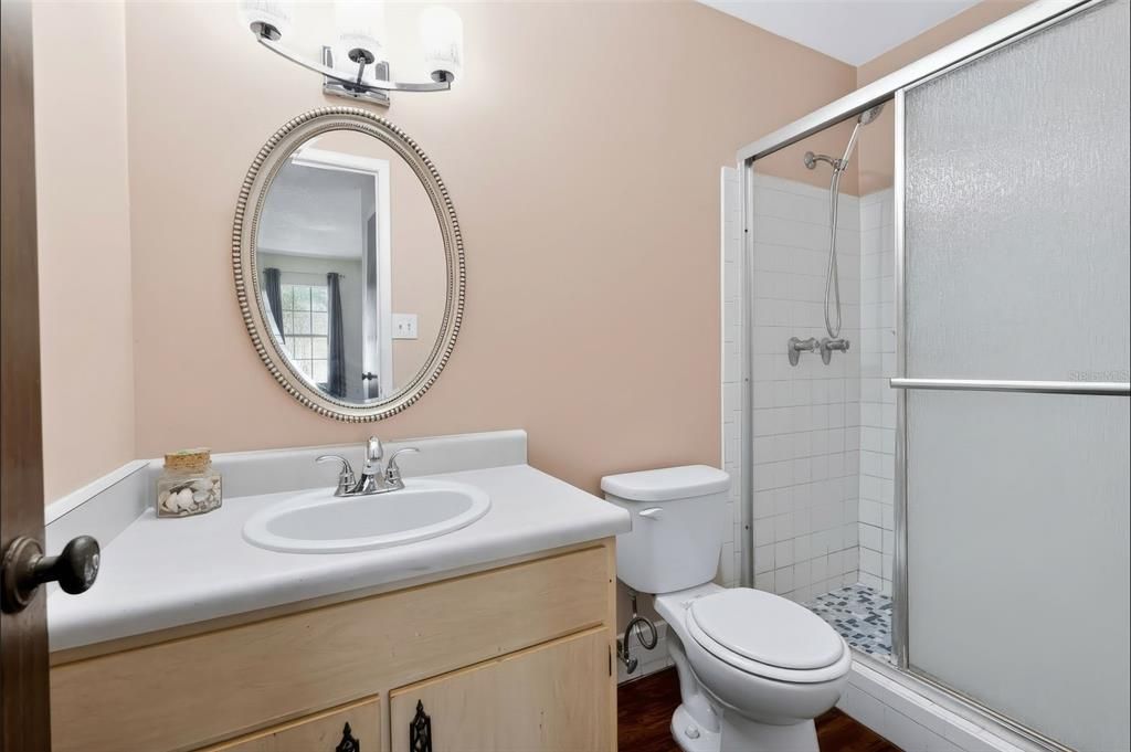 For Sale: $120,000 (2 beds, 2 baths, 940 Square Feet)