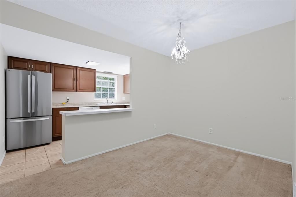 For Sale: $120,000 (2 beds, 2 baths, 940 Square Feet)