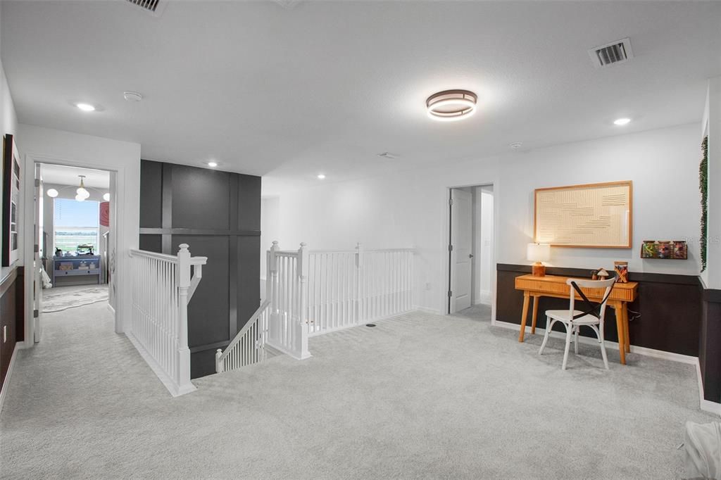 En Venta: $573,607 (5 camas, 3 baños, 3231 Pies cuadrados)