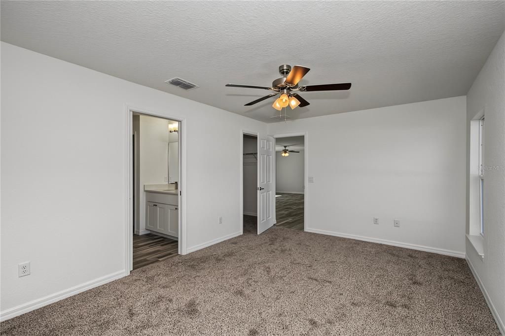 For Sale: $265,000 (3 beds, 2 baths, 1348 Square Feet)