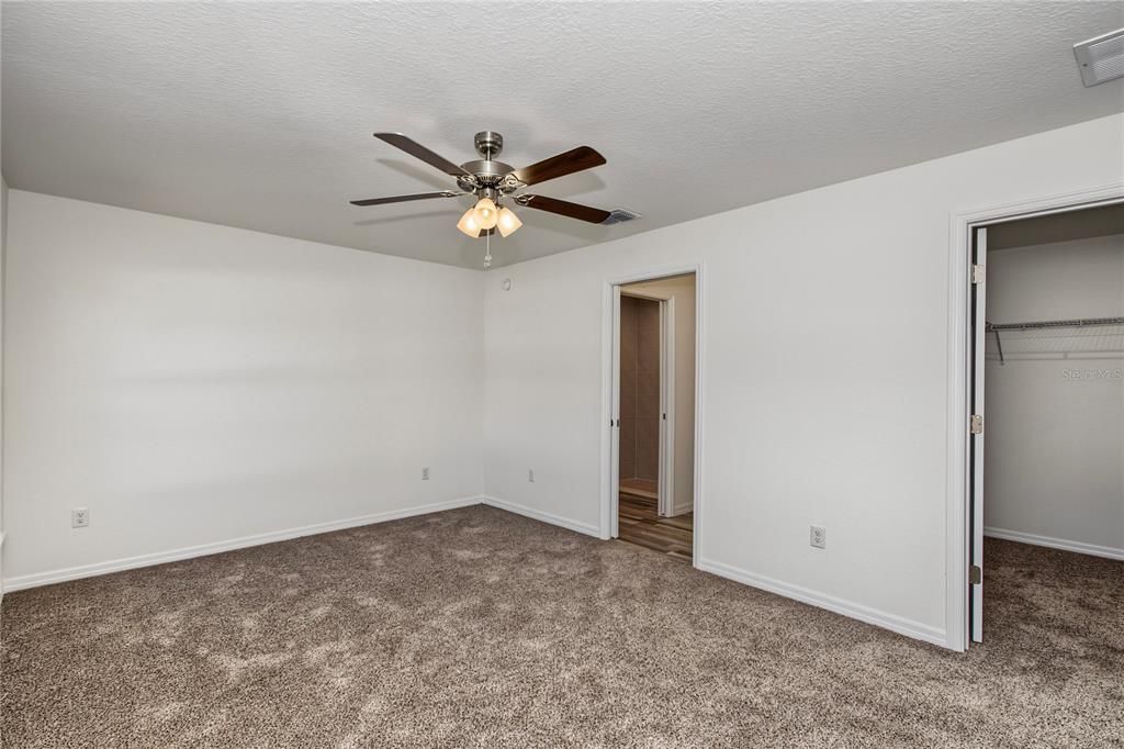 For Sale: $265,000 (3 beds, 2 baths, 1348 Square Feet)