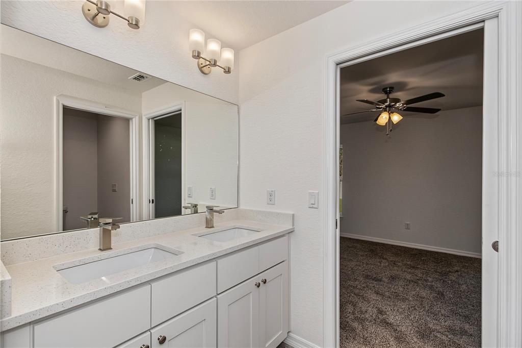 For Sale: $265,000 (3 beds, 2 baths, 1348 Square Feet)