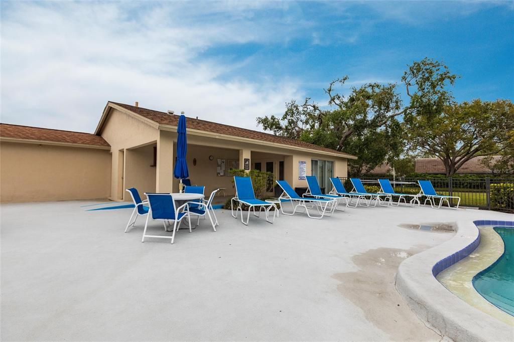 For Sale: $199,000 (2 beds, 2 baths, 1281 Square Feet)