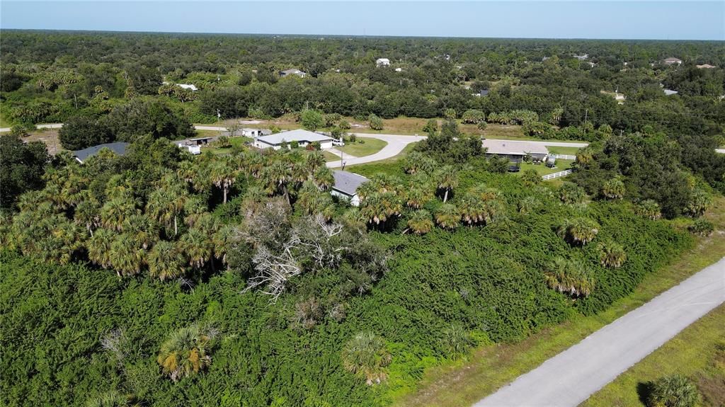На продажу: $22,000 (0.23 acres)