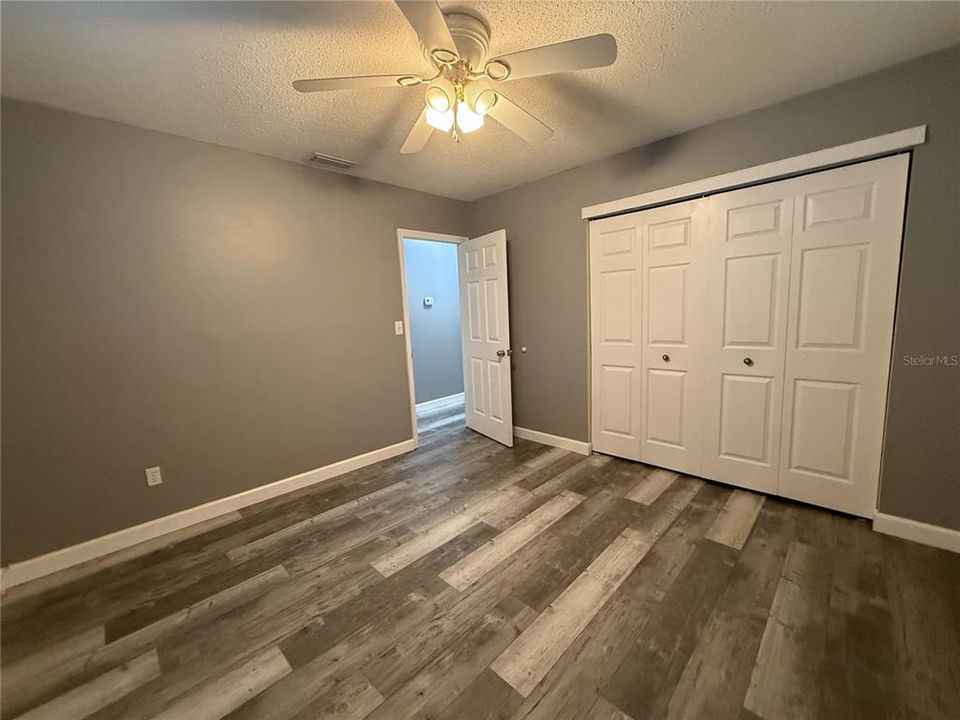 For Rent: $2,400 (3 beds, 1 baths, 1218 Square Feet)