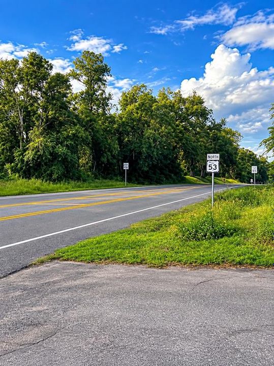 待售: $59,900 (2.64 acres)