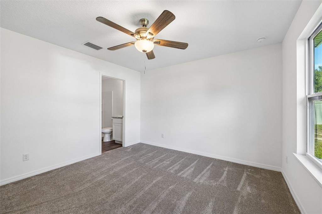 En Venta: $219,000 (3 camas, 2 baños, 1200 Pies cuadrados)