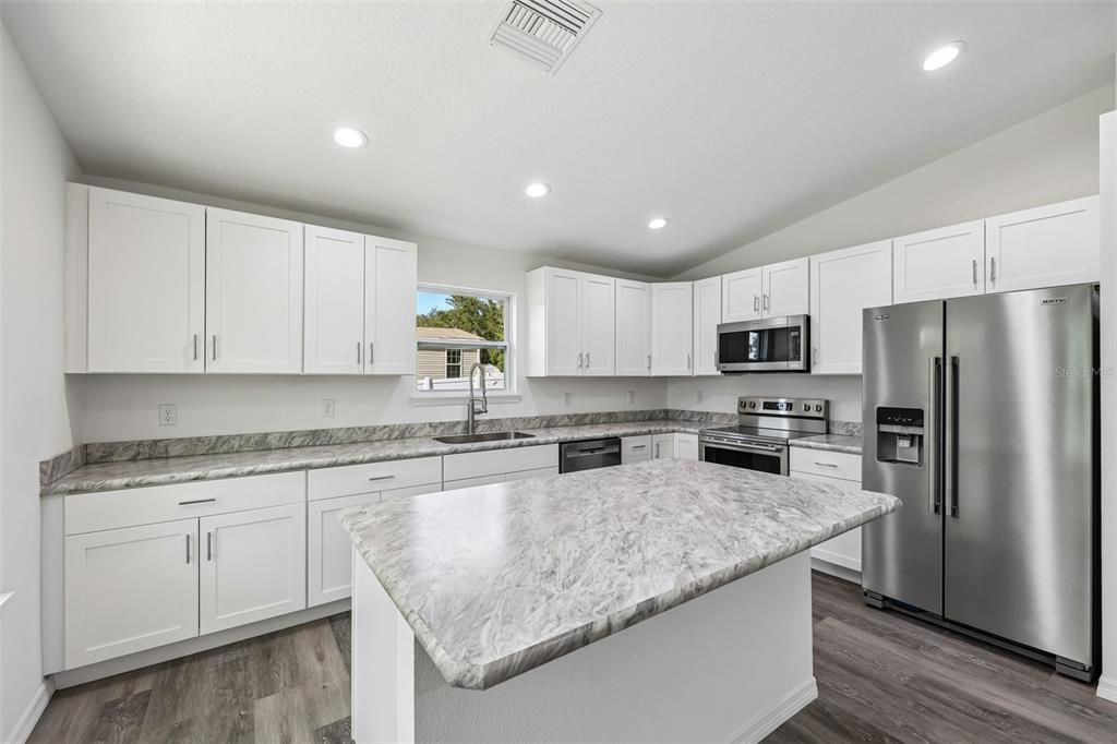 En Venta: $219,000 (3 camas, 2 baños, 1200 Pies cuadrados)
