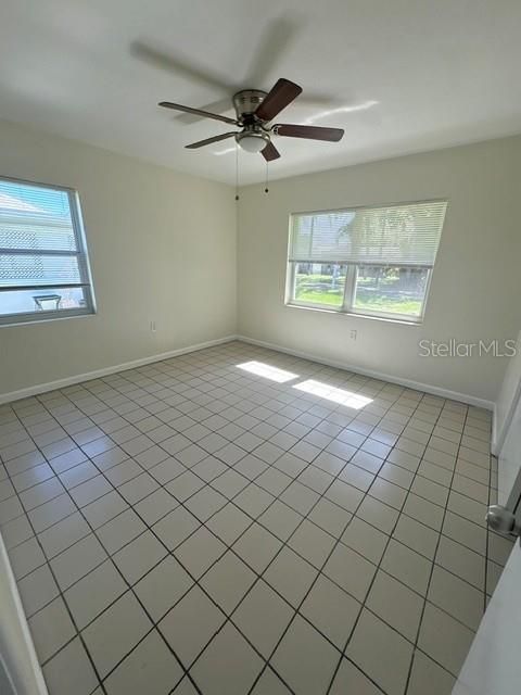 For Rent: $2,200 (3 beds, 1 baths, 1084 Square Feet)
