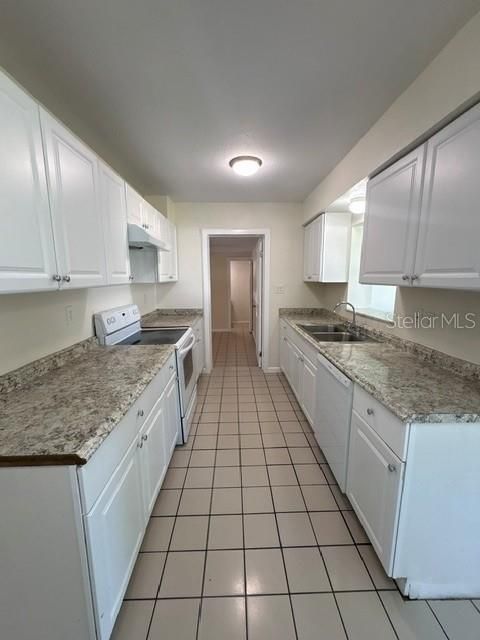 For Rent: $2,200 (3 beds, 1 baths, 1084 Square Feet)