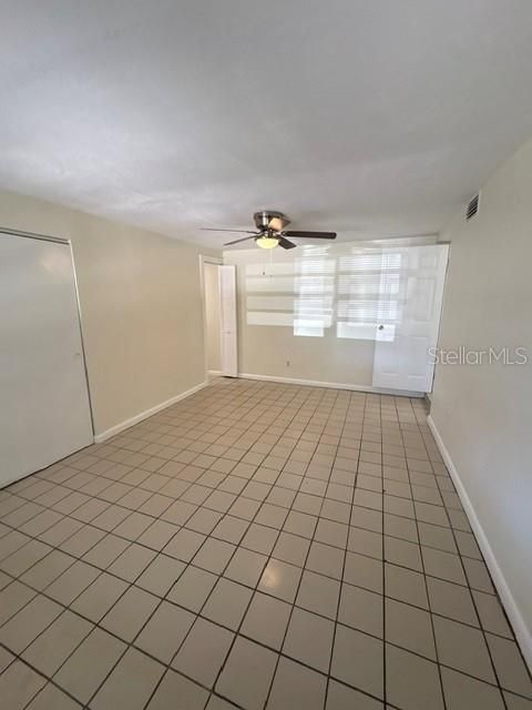 For Rent: $2,200 (3 beds, 1 baths, 1084 Square Feet)