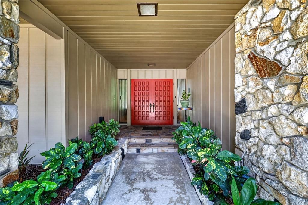 For Sale: $1,399,500 (3 beds, 2 baths, 3903 Square Feet)