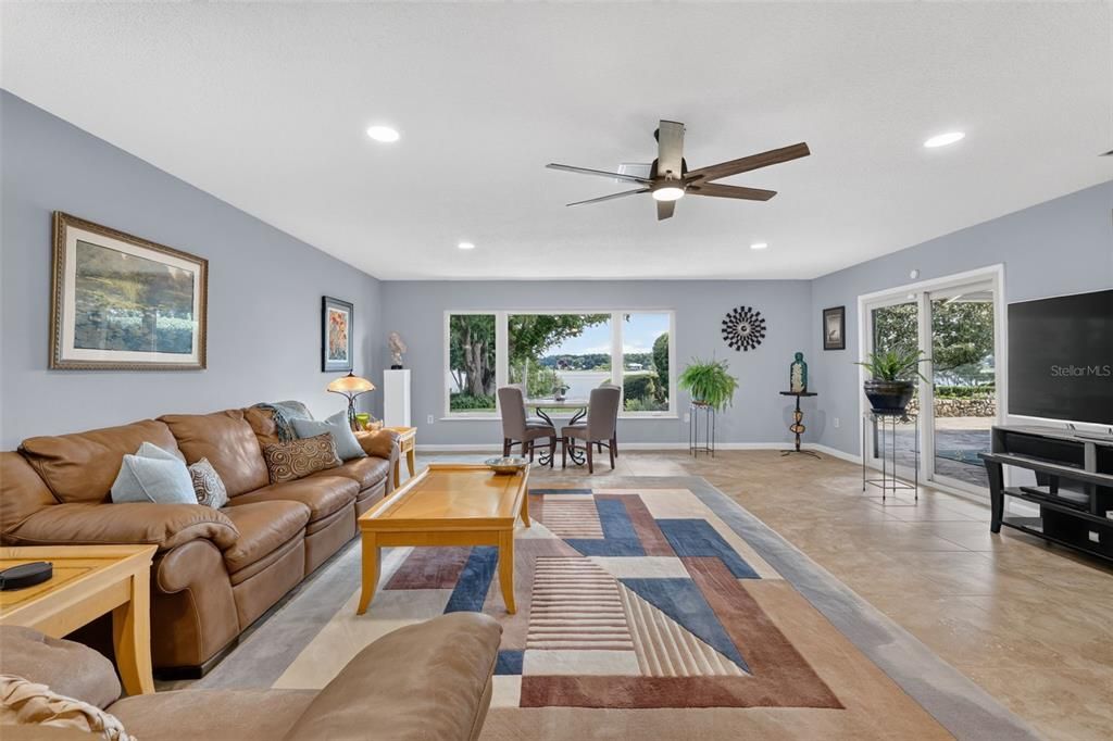 For Sale: $1,399,500 (3 beds, 2 baths, 3903 Square Feet)