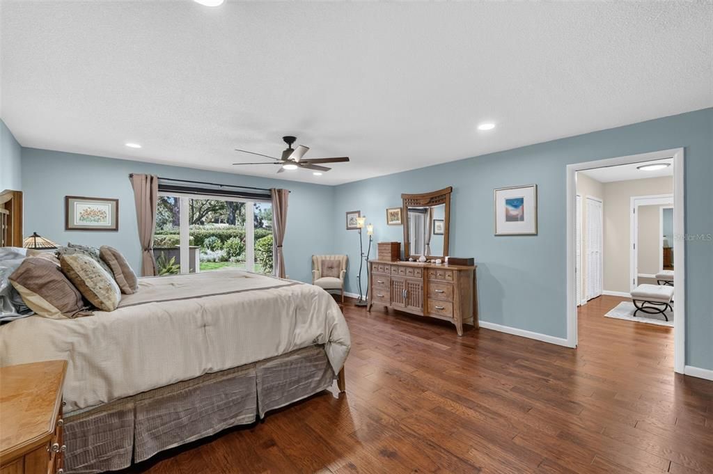 For Sale: $1,399,500 (3 beds, 2 baths, 3903 Square Feet)