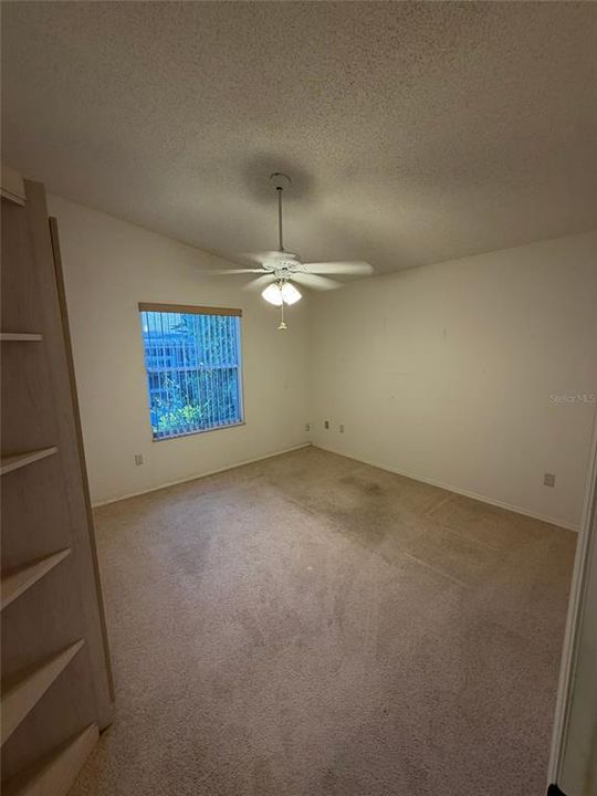 For Sale: $229,900 (2 beds, 2 baths, 1121 Square Feet)