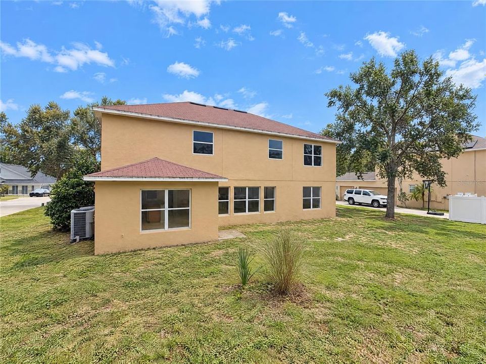 En Venta: $496,000 (4 camas, 2 baños, 3290 Pies cuadrados)