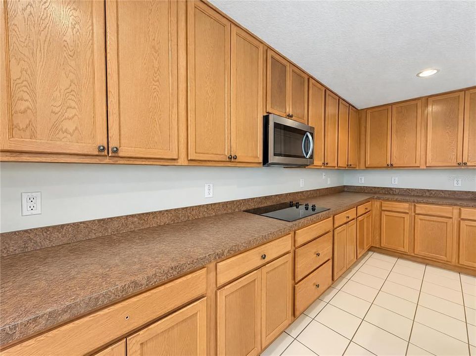 En Venta: $496,000 (4 camas, 2 baños, 3290 Pies cuadrados)