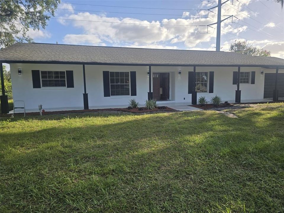 For Sale: $585,900 (3 beds, 2 baths, 1812 Square Feet)