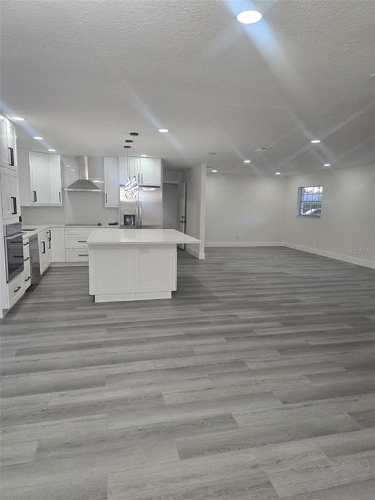 For Sale: $585,900 (3 beds, 2 baths, 1812 Square Feet)
