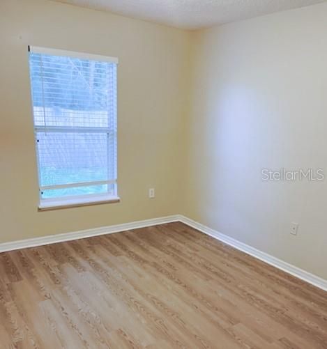For Sale: $299,000 (4 beds, 2 baths, 1938 Square Feet)