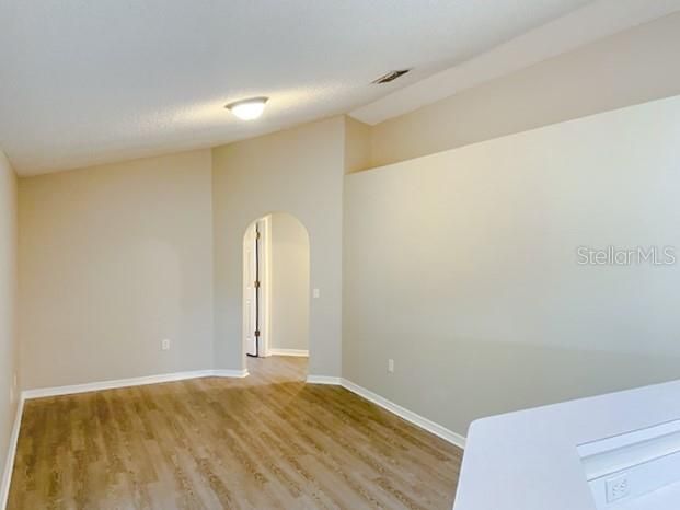 For Sale: $299,000 (4 beds, 2 baths, 1938 Square Feet)