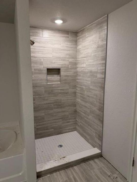 En Venta: $314,450 (4 camas, 2 baños, 2202 Pies cuadrados)