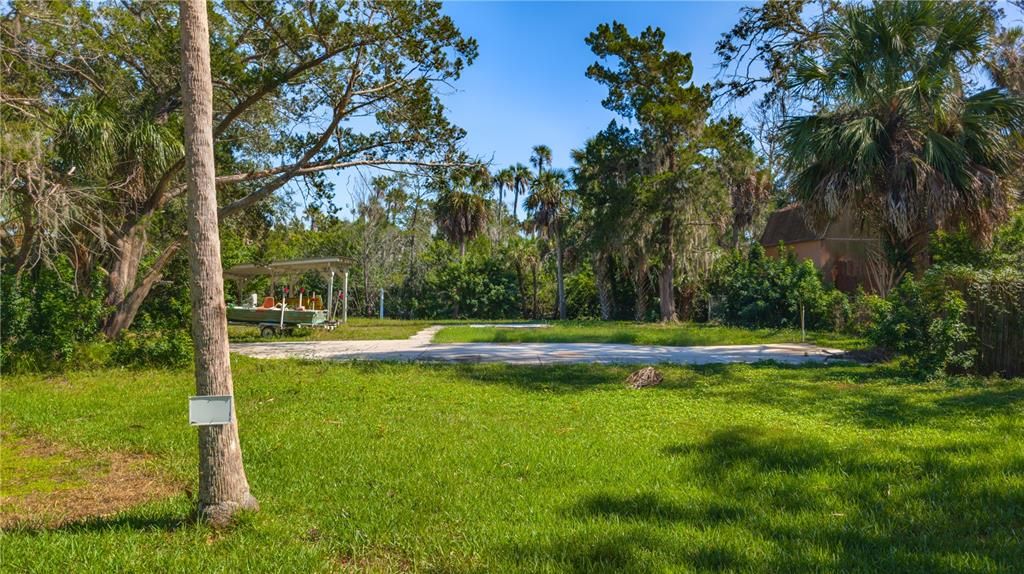 待售: $225,000 (0.20 acres)