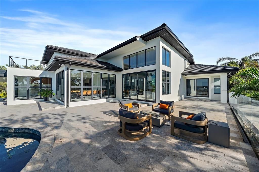 For Sale: $4,750,000 (5 beds, 5 baths, 4823 Square Feet)