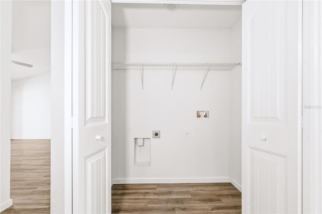 En Venta: $315,000 (3 camas, 2 baños, 1500 Pies cuadrados)
