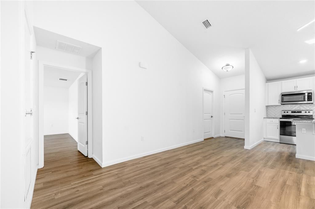 En Venta: $315,000 (3 camas, 2 baños, 1500 Pies cuadrados)
