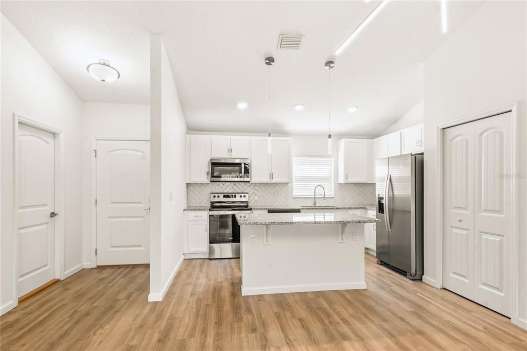 En Venta: $315,000 (3 camas, 2 baños, 1500 Pies cuadrados)