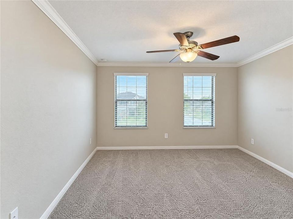 For Sale: $550,000 (5 beds, 4 baths, 3354 Square Feet)