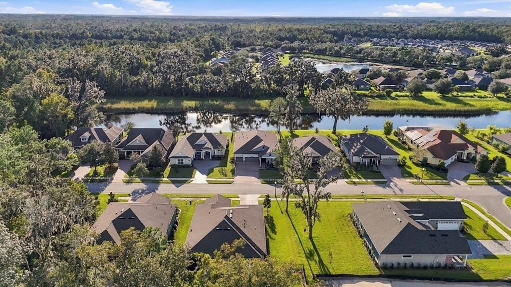 На продажу: $625,000 (3 спален, 3 ванн, 2708 Квадратных фут)