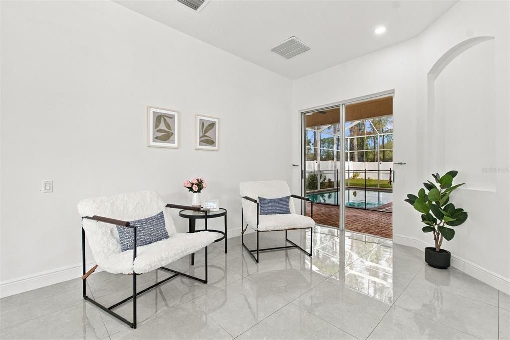 En Venta: $569,000 (5 camas, 3 baños, 3032 Pies cuadrados)