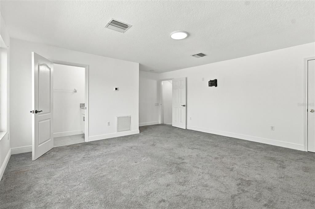 En Venta: $569,000 (5 camas, 3 baños, 3032 Pies cuadrados)