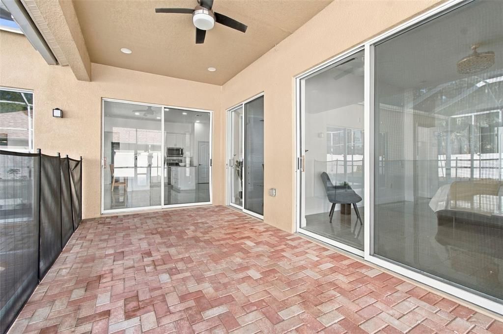 En Venta: $569,000 (5 camas, 3 baños, 3032 Pies cuadrados)