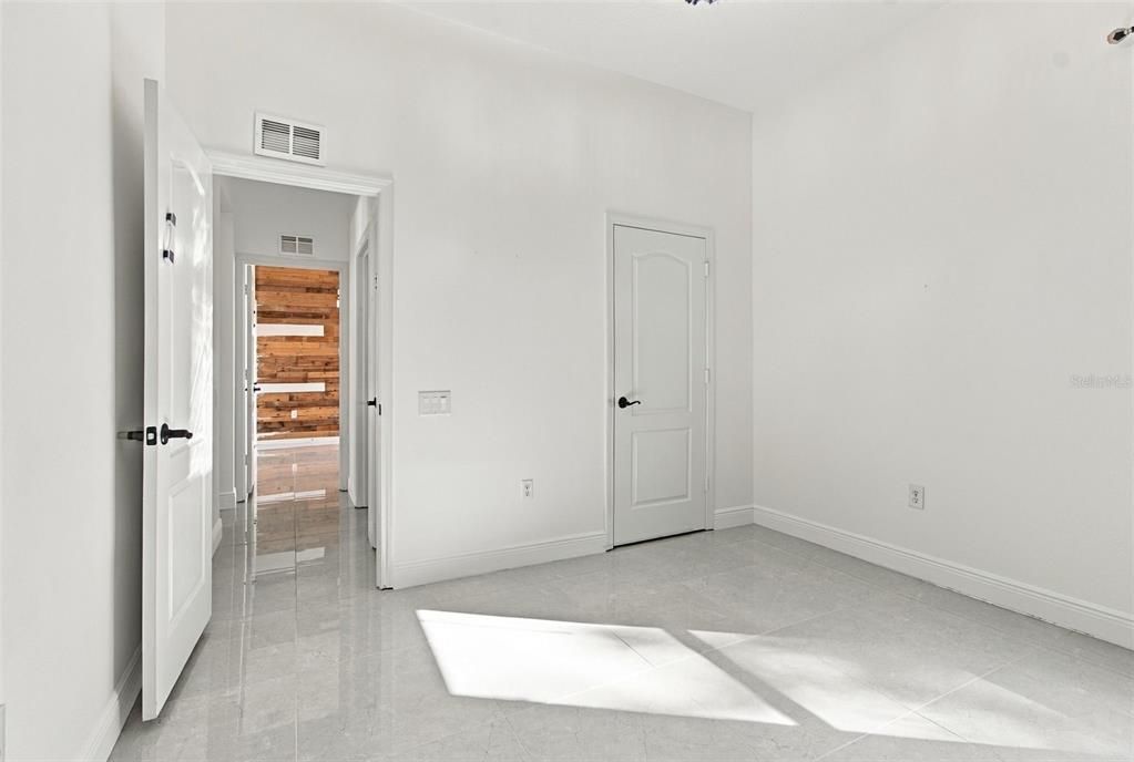 En Venta: $569,000 (5 camas, 3 baños, 3032 Pies cuadrados)