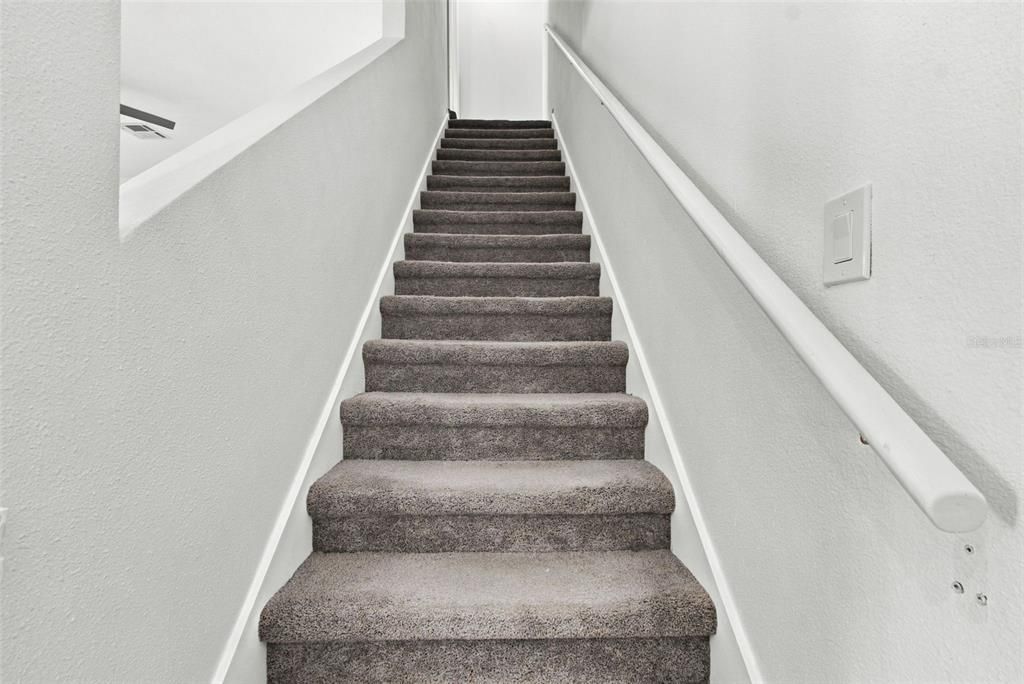 En Venta: $569,000 (5 camas, 3 baños, 3032 Pies cuadrados)