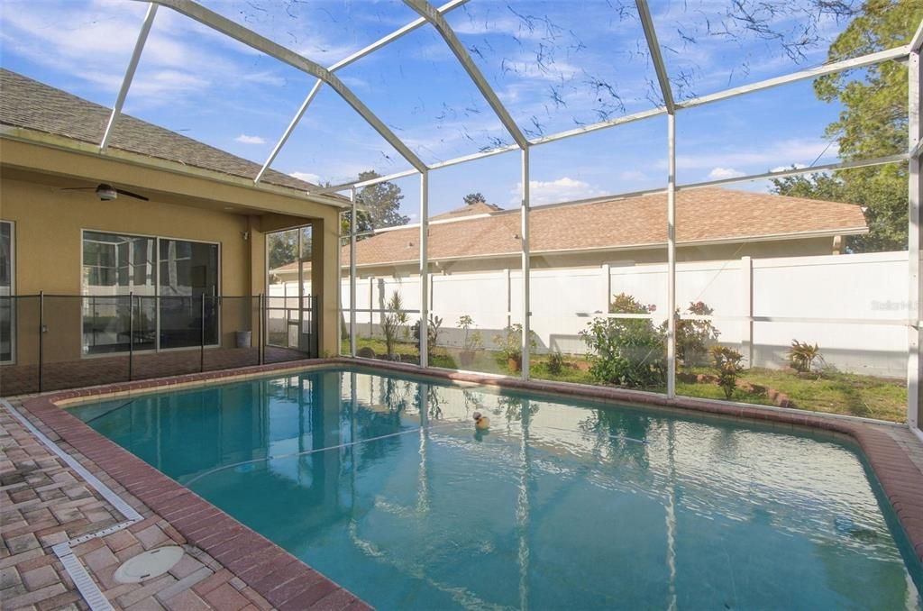 En Venta: $569,000 (5 camas, 3 baños, 3032 Pies cuadrados)