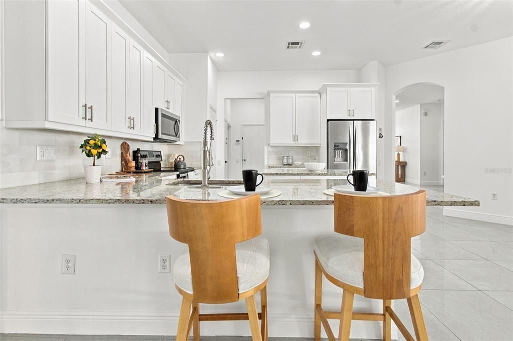 En Venta: $569,000 (5 camas, 3 baños, 3032 Pies cuadrados)