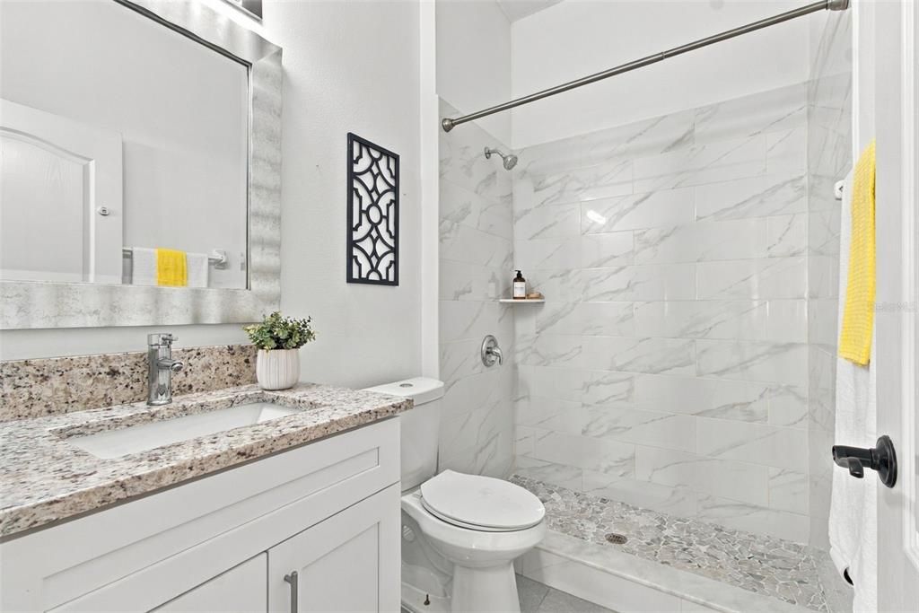 En Venta: $569,000 (5 camas, 3 baños, 3032 Pies cuadrados)