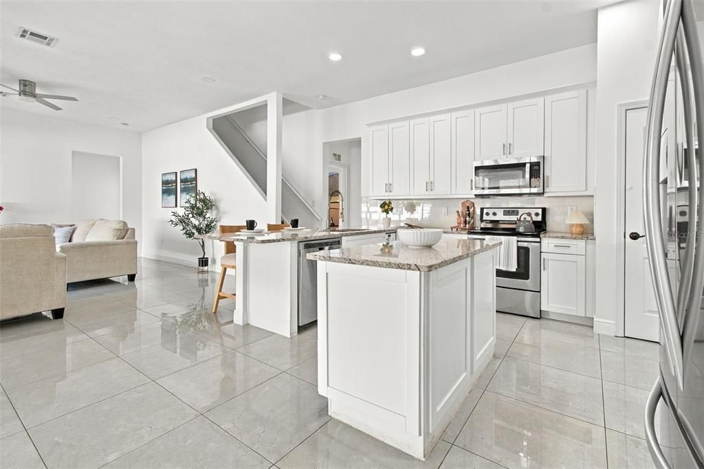 En Venta: $569,000 (5 camas, 3 baños, 3032 Pies cuadrados)