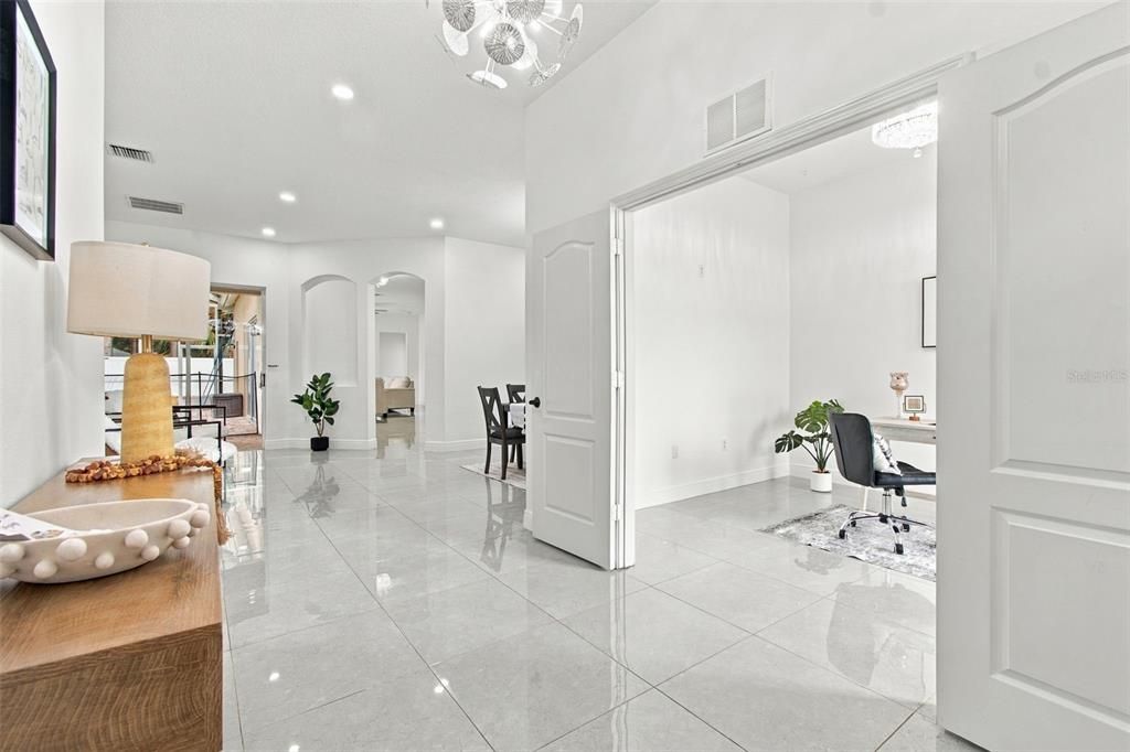 En Venta: $569,000 (5 camas, 3 baños, 3032 Pies cuadrados)