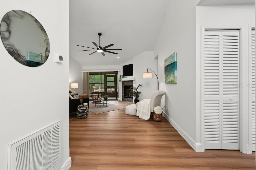 For Sale: $439,000 (3 beds, 2 baths, 1364 Square Feet)