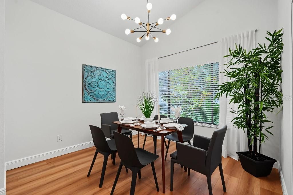 For Sale: $439,000 (3 beds, 2 baths, 1364 Square Feet)