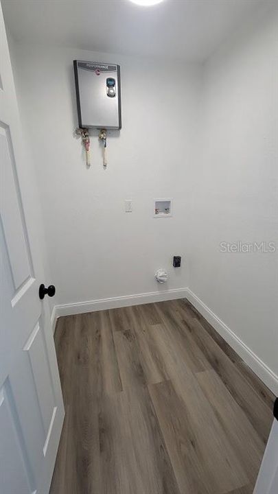 For Rent: $1,750 (3 beds, 2 baths, 1384 Square Feet)